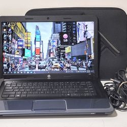 HP 2000-2D19WM Laptop with Windows 10 Pro