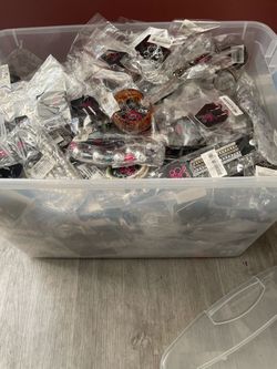 Women’s accessories
