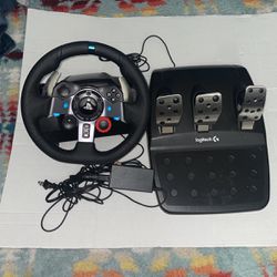 Logitech G29 Driving Force Wheel With Pedals