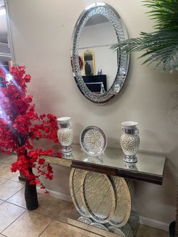 Beautiful mirror and table set