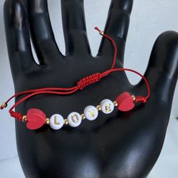 beautiful thread bracelet "love"