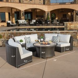 Brand New Patio Set ! 6 Piece Patio Set  ! Outdoor Furniture ! Patio Furniture ! Free Delivery