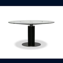 Scandinavian Design Lauss Glass Dining Table
