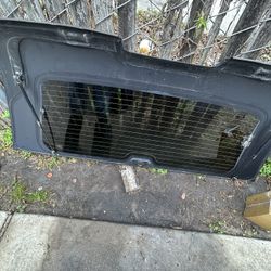 Chevy Tahoe Gmc Sierra Back Glass Window 