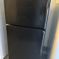 Maytag Apt Size Refrigerator $220 Free Delivery 