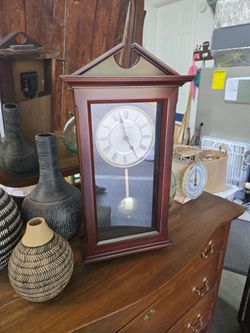 Wood Pendulum Mantel Clock