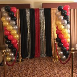 Backdrop n 2 balloons columns