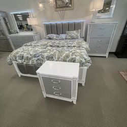 Queen /king Bedrooms 40 Down