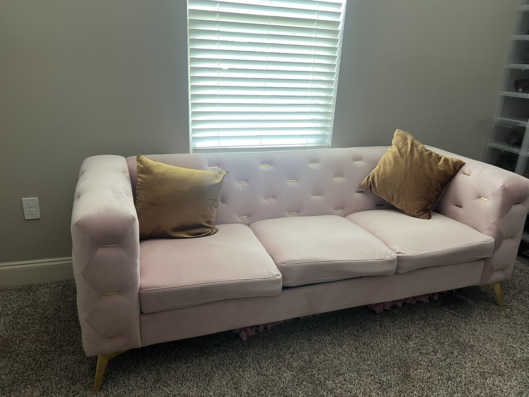 Comfy Sofa 