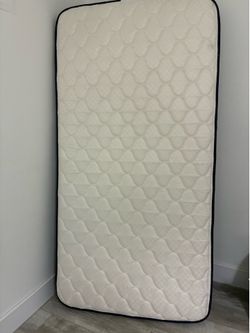 Twin mattress
