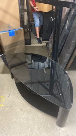 Selling this tv stand