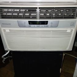 6000 BTU AIR CONDITIONER 
