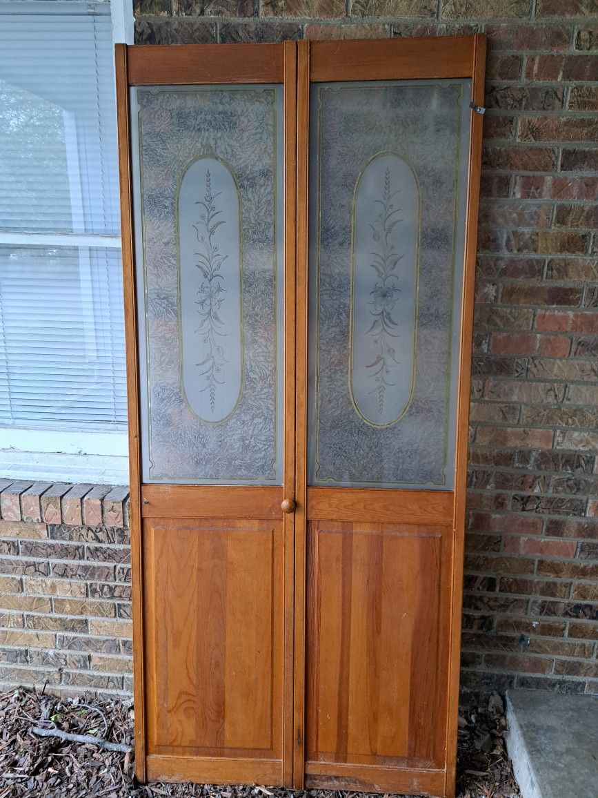 Gorgeous vintage cedar decorative glass panel bifold door