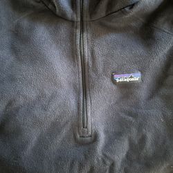 Patagonia Black womens Sweater 