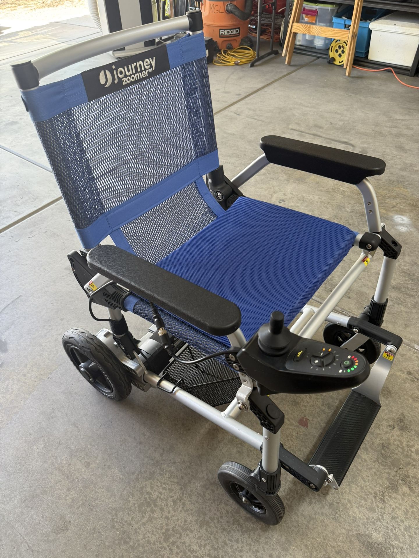 Journey Zoomer Lightweight Power Chair