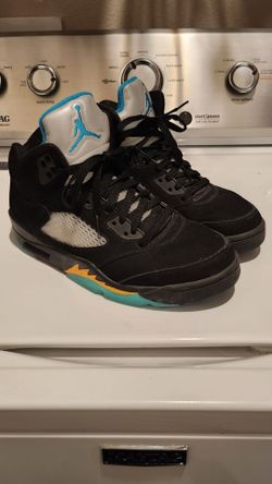 Jordan 5 Aqua Size 9