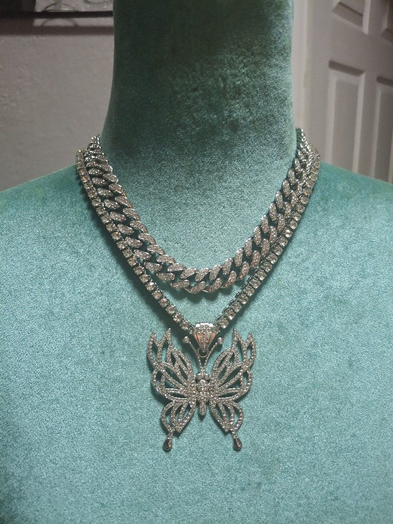Rhinestone Butterfly Pendant Layered Necklace