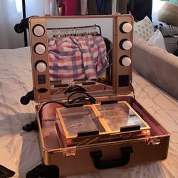 ROSE GOLD MAKEUP LUGGAGE BOX