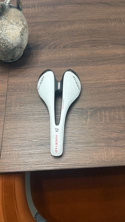 Kocevlo Carbon Fiber Bike Saddle