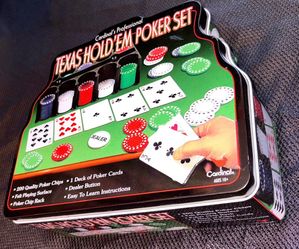 Cardinalβs Professional NWT Texas HoldβEm Poker Set