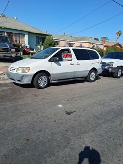 2003 Toyota Sienna