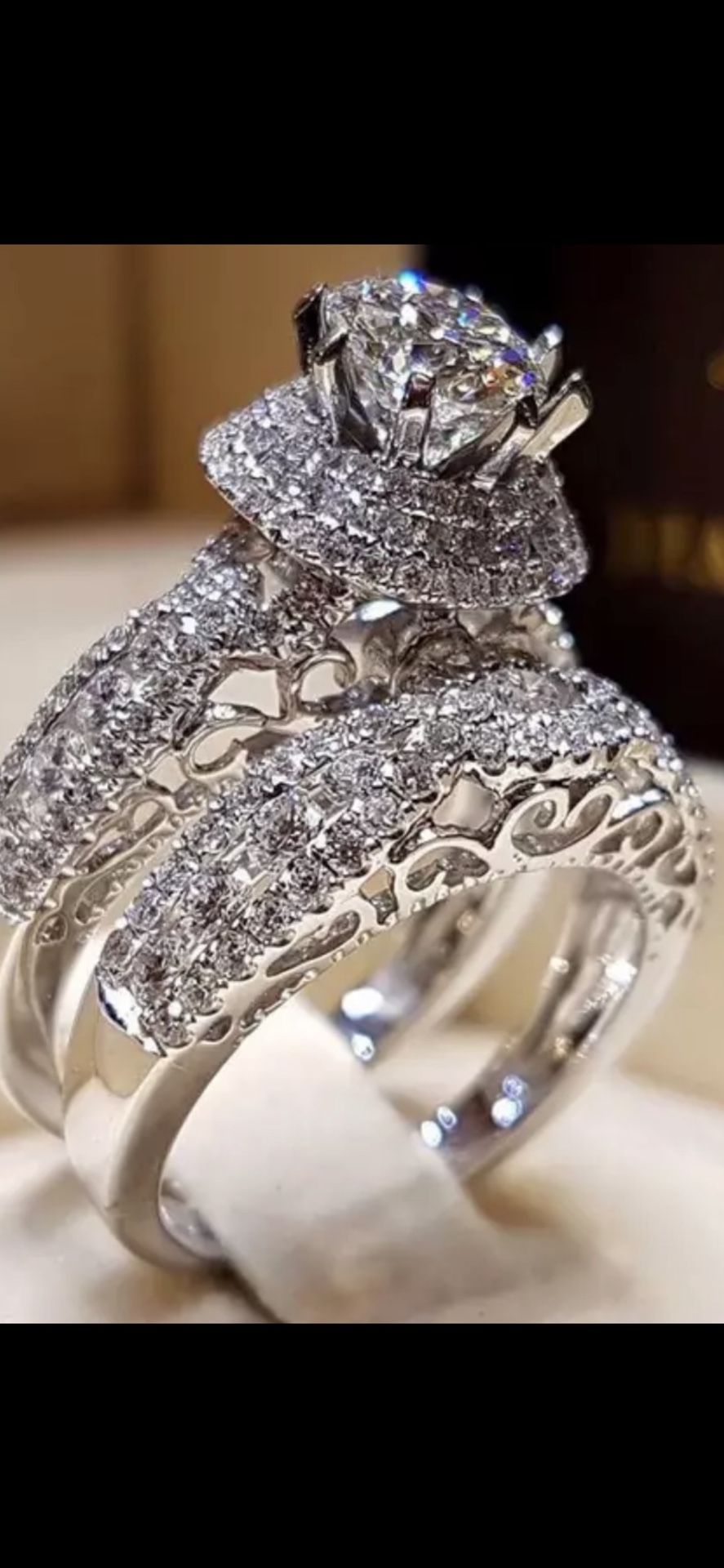 Luxury Engadment ring