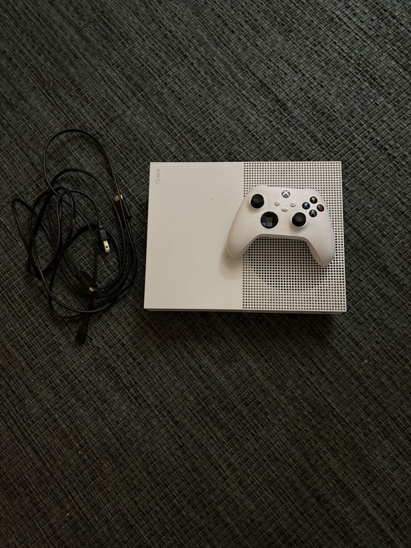 Xbox One S With Controller 1 Tb 