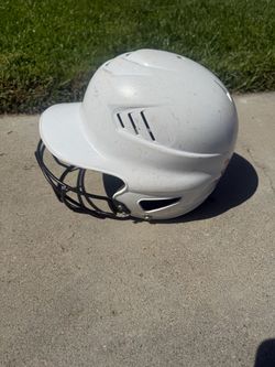 Softball batting helmet