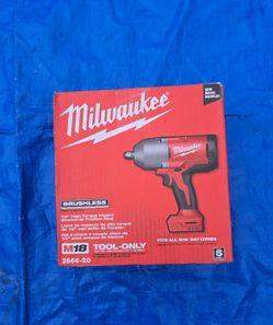 Milwaukee
M18 18-Volt Lithium-Ion Brushless 1/2 in. High Torque Impact Wrench with Friction Ring (Tool-Only)