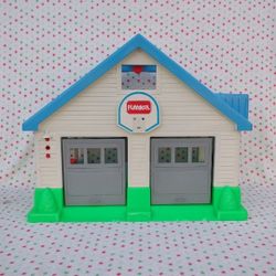 1991 Vintage Playskool Garage House NO ACCESSORIES Kids Childs Toy