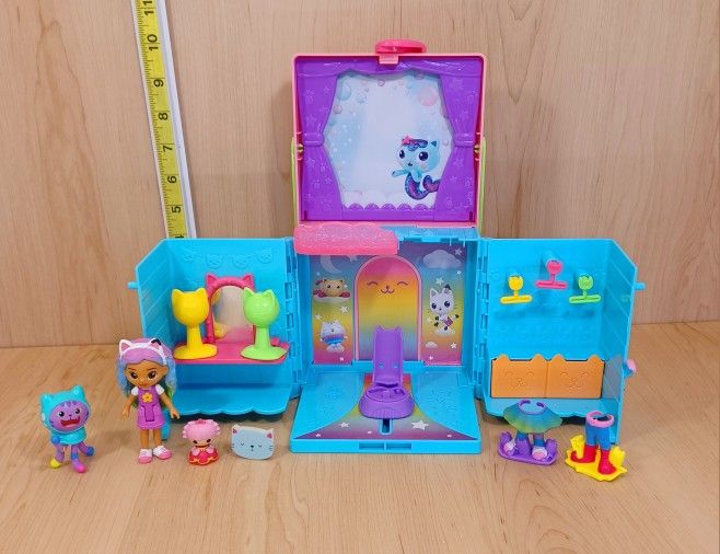***Pending Pick Up ***Gabby's Dollhouse Dress Up Closet