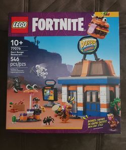 LEGO Fortnite Durrr Burger Restaurant set 77076 with 546 pieces