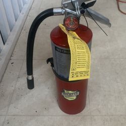 Fire Extinguisher 