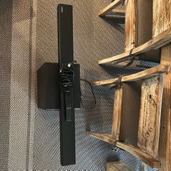 Samsung 25 Watt With Sub Woofer Soundbar. Model # HW-N450. Great condition 