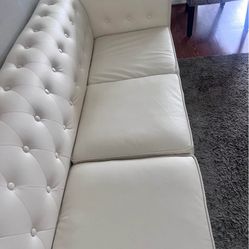 White Sofa 