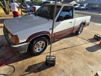 1986 Mazda B-Series Pickup
