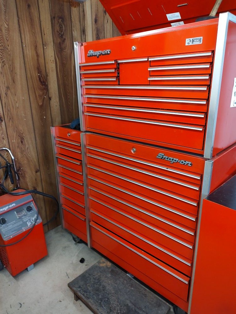 Like New Two-piece Snap-on Tool Boxes Bottom Box 16 Drawers 50 Wide 21 Inches Deep 44 Tall Top Box 11 Drawers 36 In W 20 And 1/2 D 22" In D 22 And 1/2
