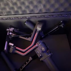 DJI - RS 3 Pro Combo 3-Axis Gimbal Stabilizer - Black