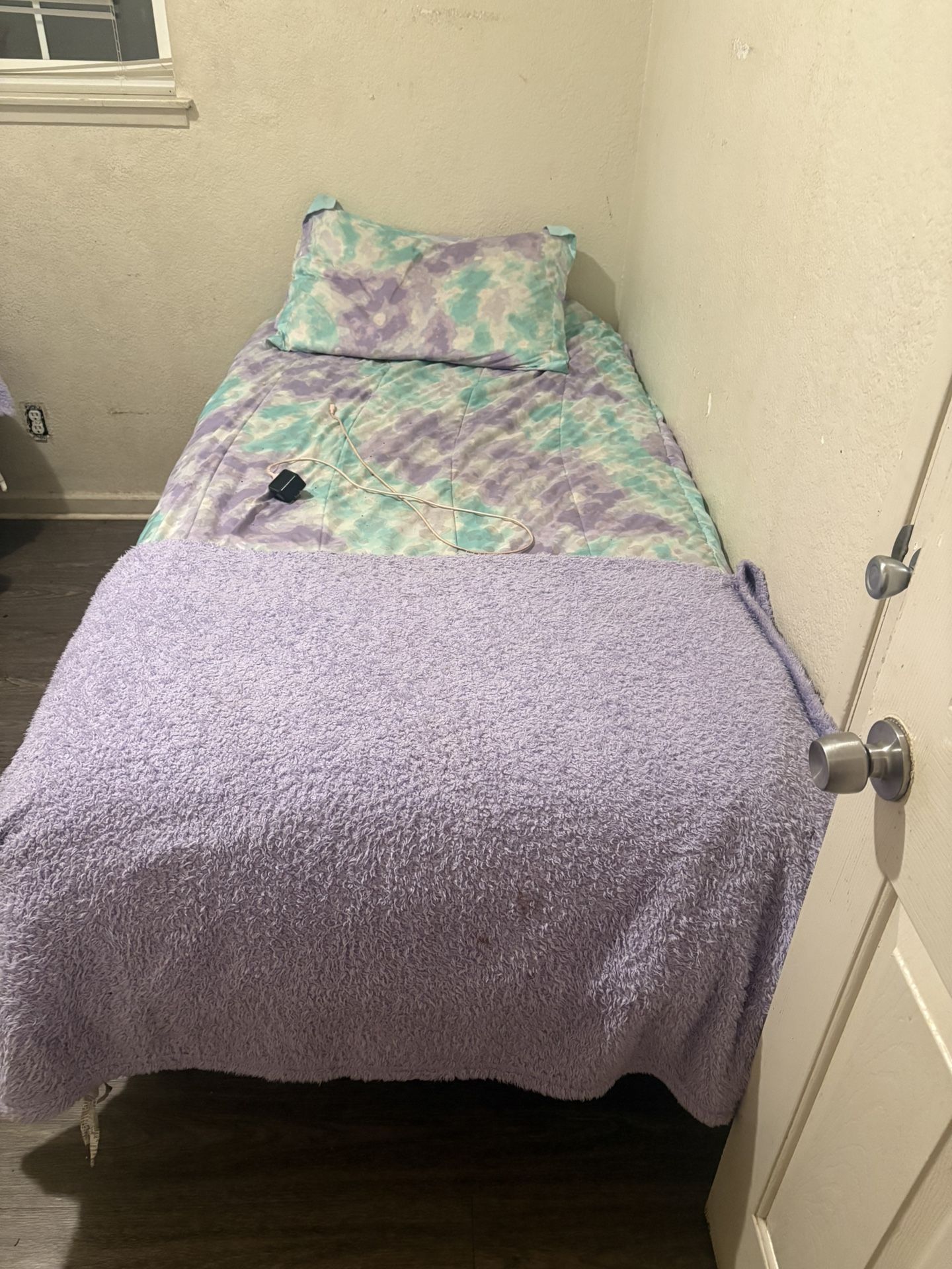 I Have three Twin Beds With Frame