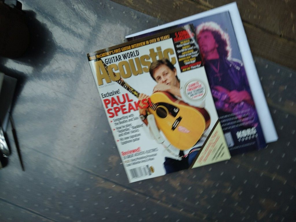 Dec 2005 Guitar. World. Mag. With. Paul. Mc. Cartney Cover N Inside