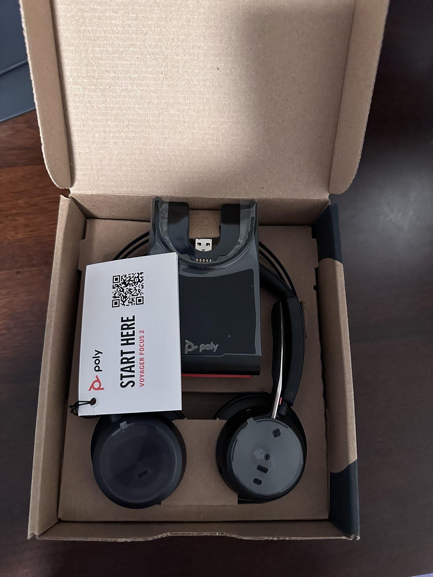 Poly - Voyager Focus 2 UC USB-A Headset with Stand (Plantronics) - Bluetooth Stereo Headset with Boom Mic - USB-A PC/Mac Compatible - Active Noise Can