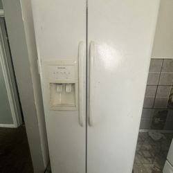 Whirlpool Refrigerator 