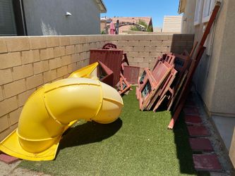 Outdoor playground ( diss assembled ready to go!)