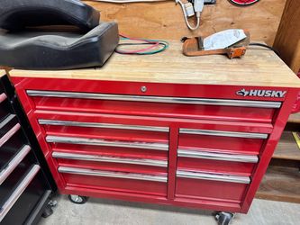 Husky tool box