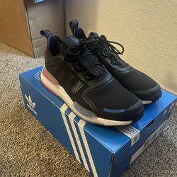 Adidas NMD V3 Sz 10.5