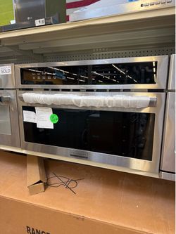 Frigidaire 30” microwave oven