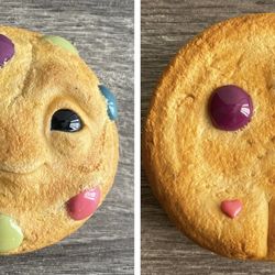 Hand sculpted/ painted cookie By Whimsy Wanderer