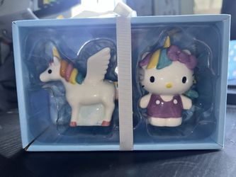 Hello Kitty Salt And Pepper Shaker 