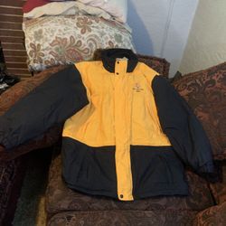 Like New Olympics Salt Lake City 2002 winter cold weather ski snowboard jacket men’s xl extra large Nike Fleece Red Large