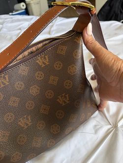 Cross body purse